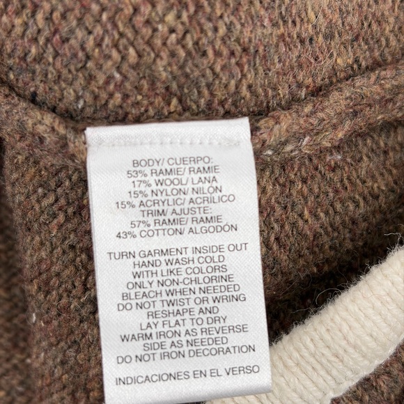 Vintage Mercer Street Studio Sweater with Cardinals, Size L - Picture 6 of 6